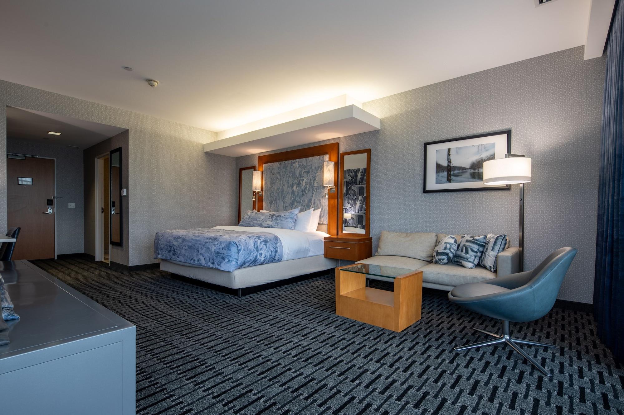 The Hotel At Kirkwood Center Cedar Rapids Exterior foto